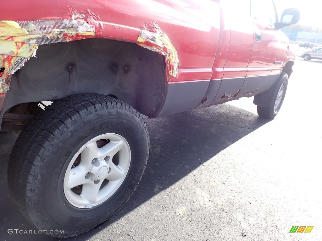 1998 Ram 1500 Laramie SLT Extended Cab 4x4 - Flame Red / Gray photo #12