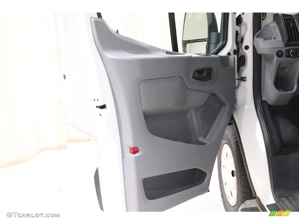 2019 Transit Van 250 LR Regular - Oxford White / Charcoal black photo #4