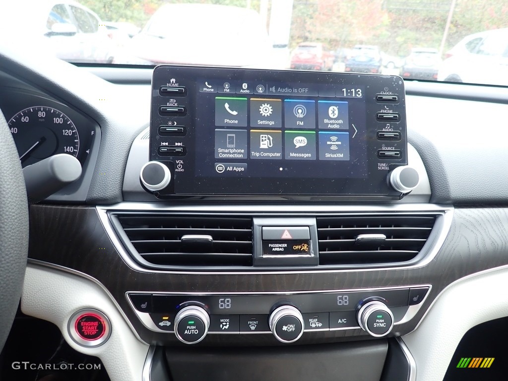 2020 Honda Accord EX Sedan Controls Photos