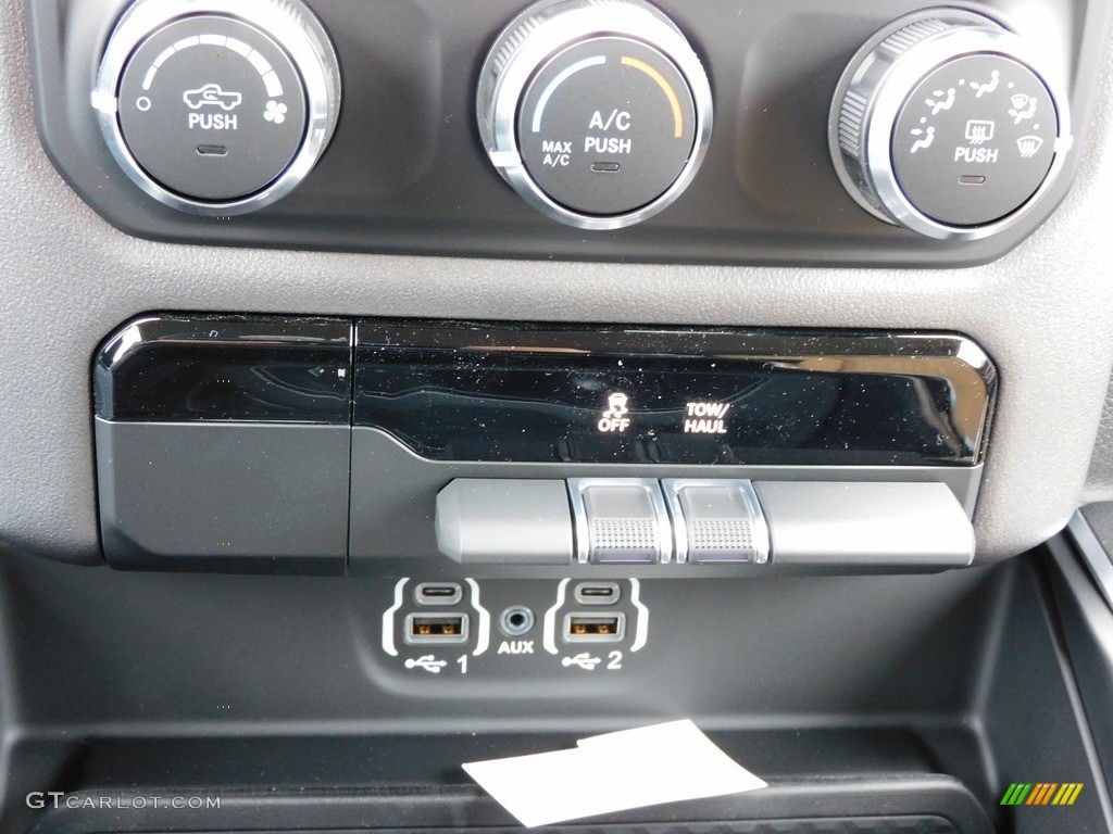 2021 Ram 1500 Big Horn Crew Cab 4x4 Controls Photo #139845639