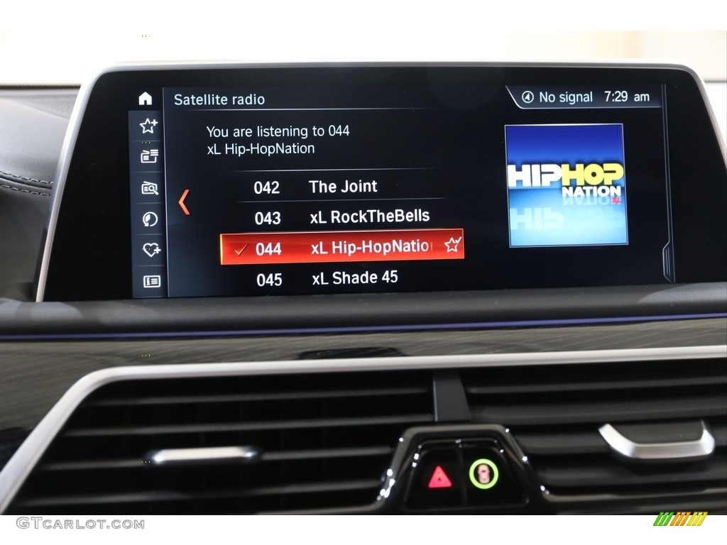 2018 7 Series 750i xDrive Sedan - Singapore Gray Metallic / Black photo #26