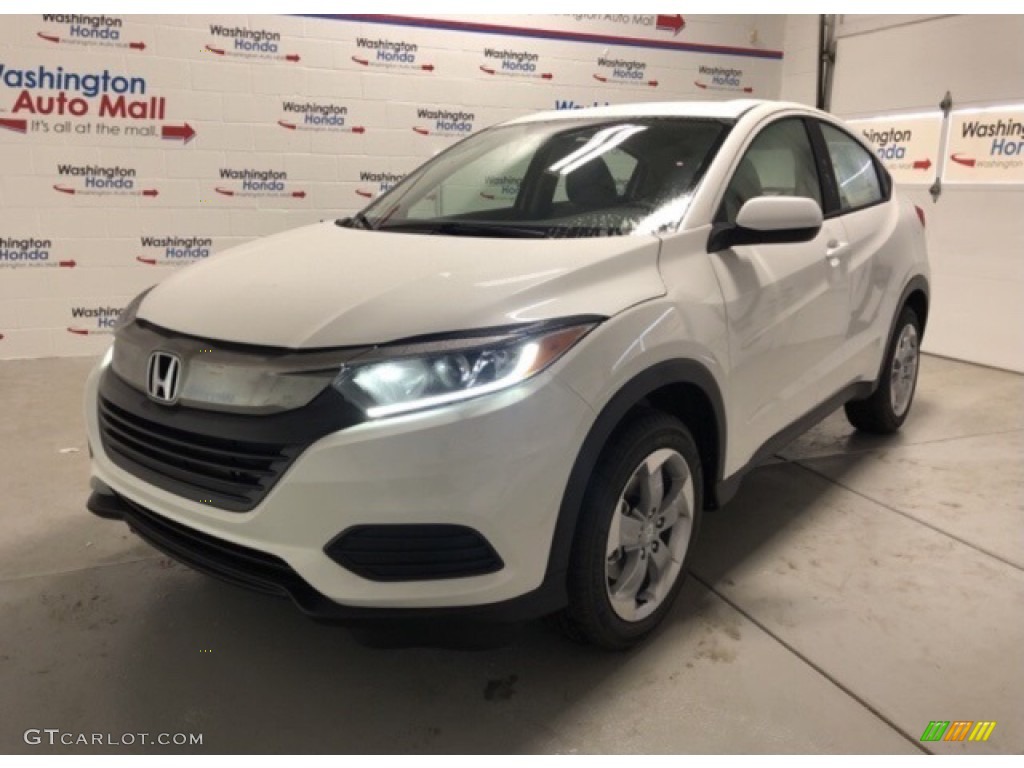 Platinum White Pearl Honda HR-V