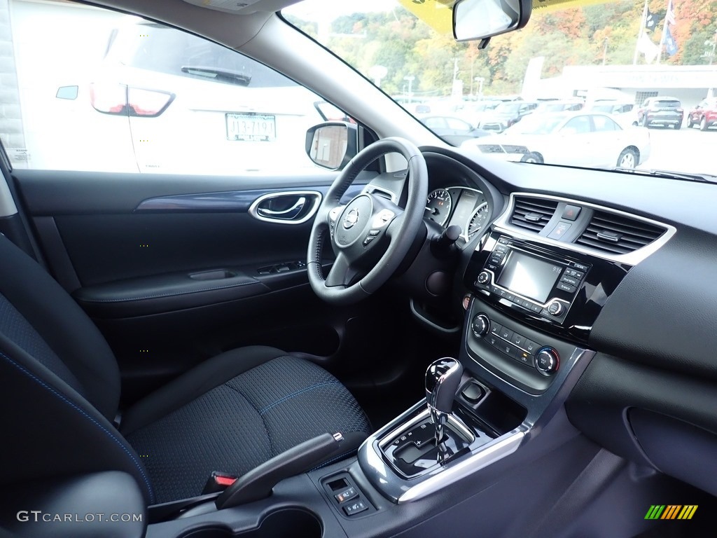 2017 Nissan Sentra SR Turbo Charcoal Dashboard Photo #139847610