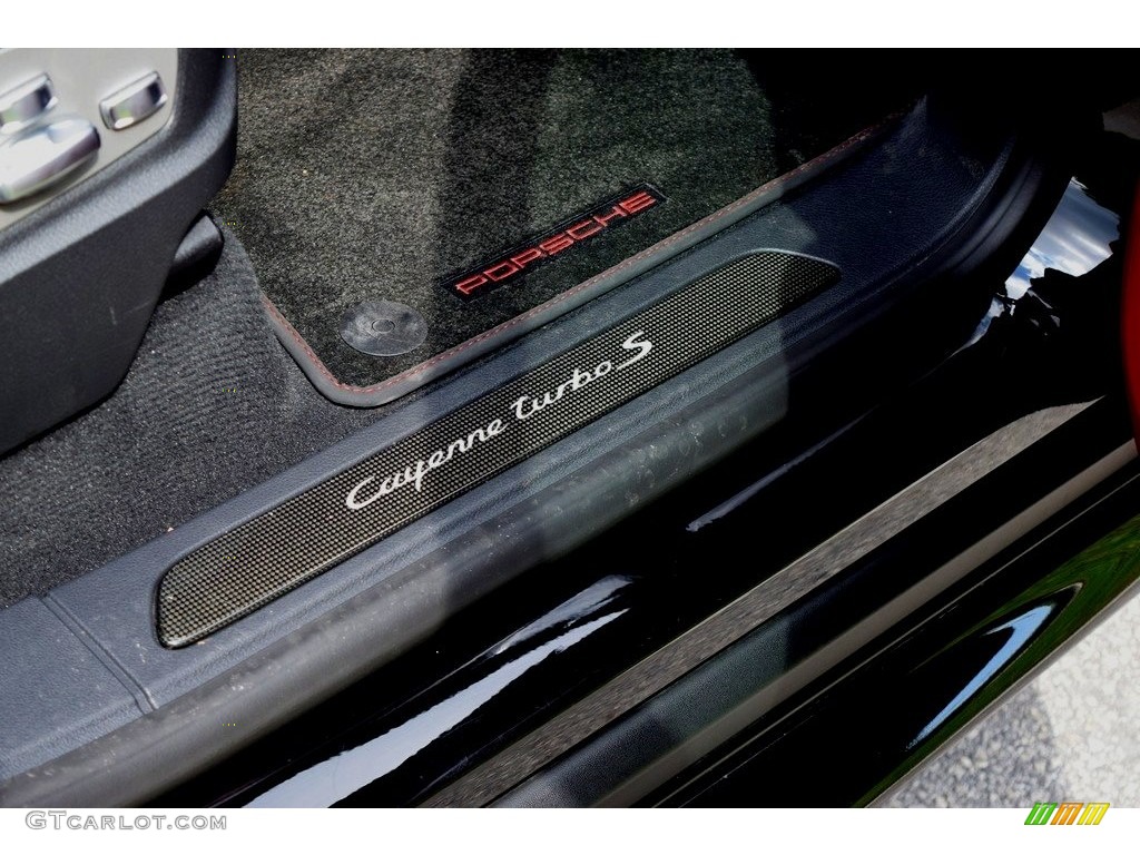2014 Porsche Cayenne Turbo S Marks and Logos Photo #139849790