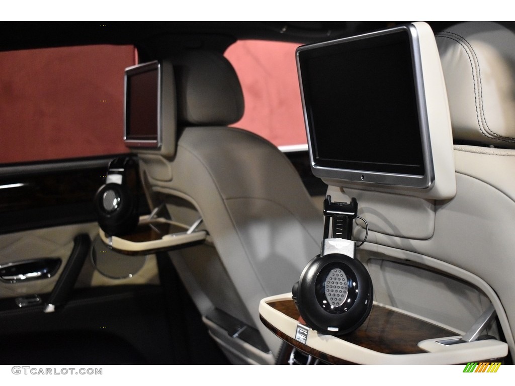 2014 Bentley Flying Spur W12 Entertainment System Photo #139851328