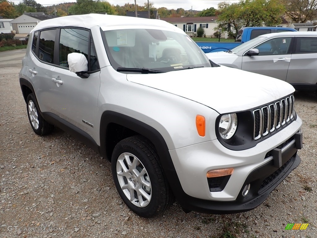 2020 Renegade Latitude 4x4 - Glacier Metallic / Black photo #8