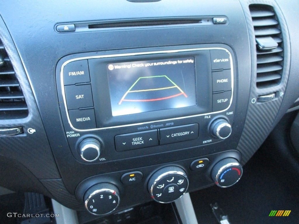 2014 Kia Forte EX Controls Photo #139852642
