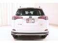 Super White - RAV4 XLE Photo No. 16