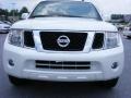 2009 White Frost Nissan Pathfinder SE  photo #3