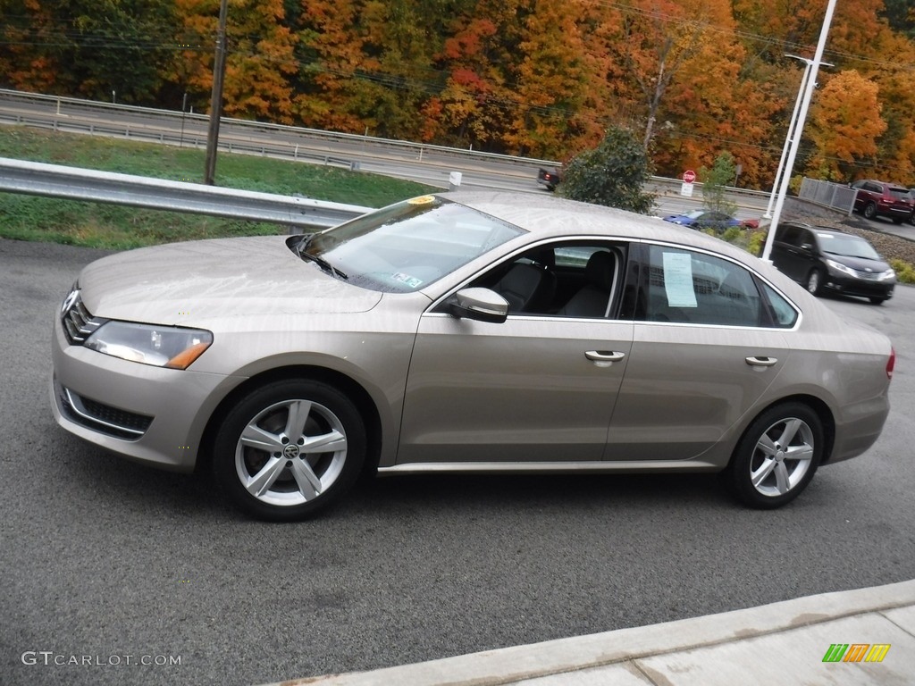 Titanium Beige 2015 Volkswagen Passat SE Sedan Exterior Photo #139861922