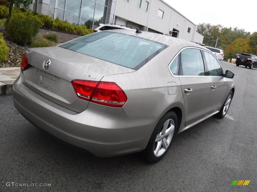2015 Passat SE Sedan - Titanium Beige / Titan Black photo #14