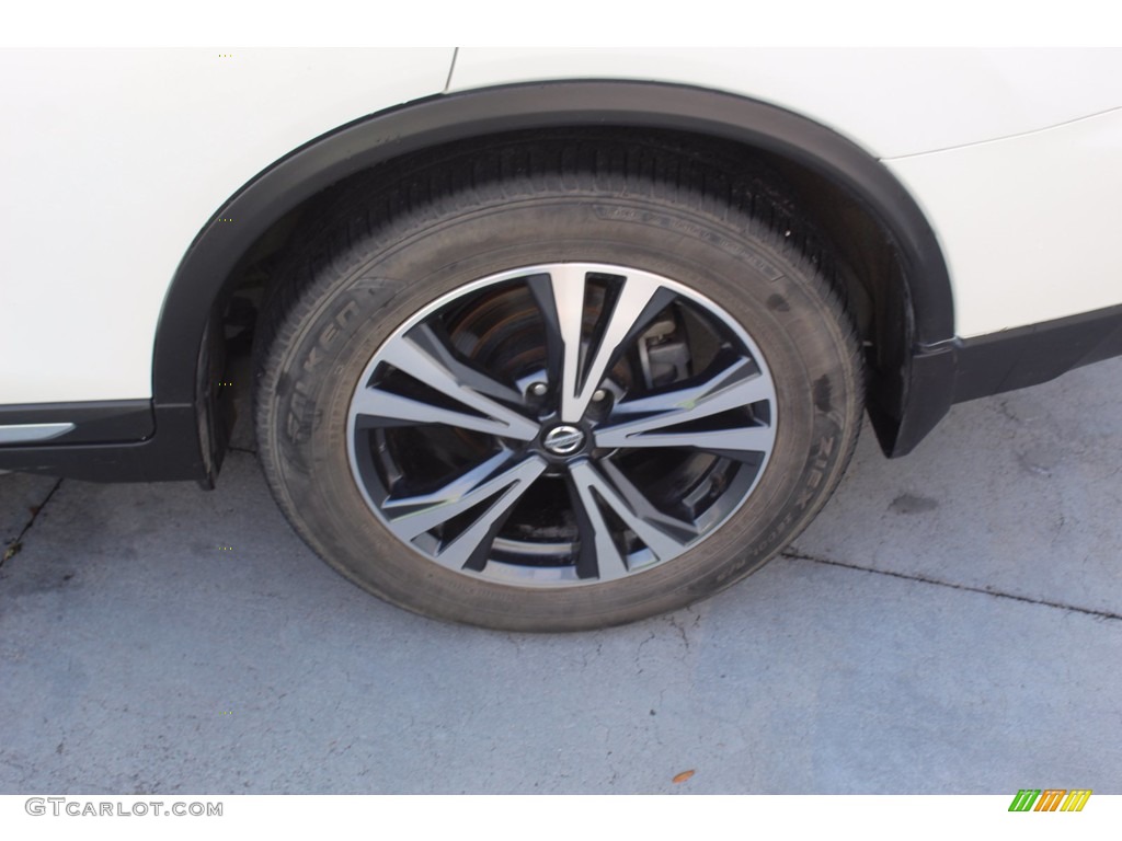 2017 Nissan Rogue SL Wheel Photo #139864358
