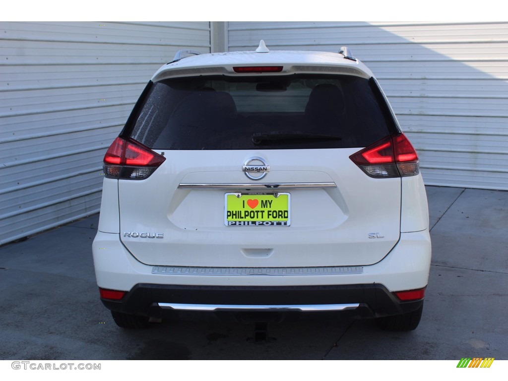 2017 Rogue SL - Pearl White / Charcoal photo #9