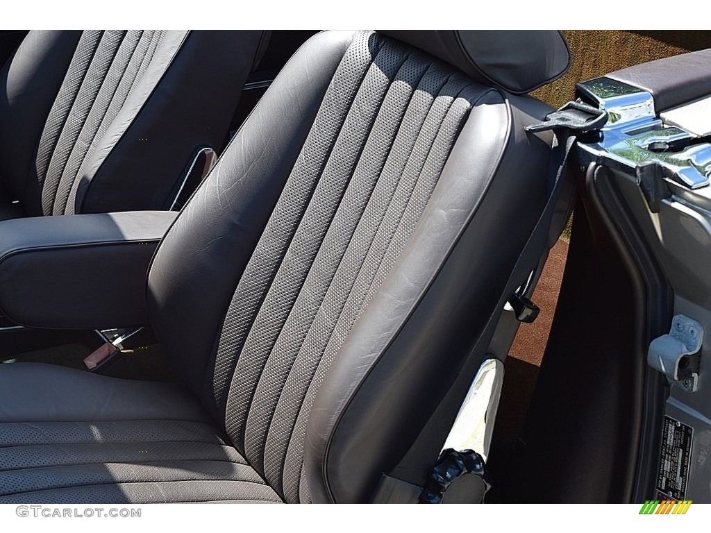 1986 Mercedes-Benz SL Class 560 SL Roadster Front Seat Photo #139865650