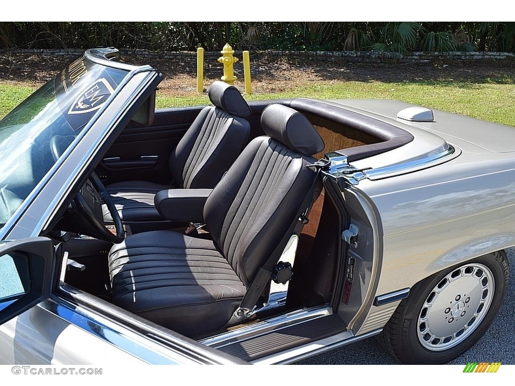 1986 Mercedes-Benz SL Class 560 SL Roadster Front Seat Photo #139865671