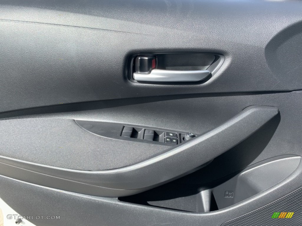 2021 Corolla LE - Super White / Black photo #12