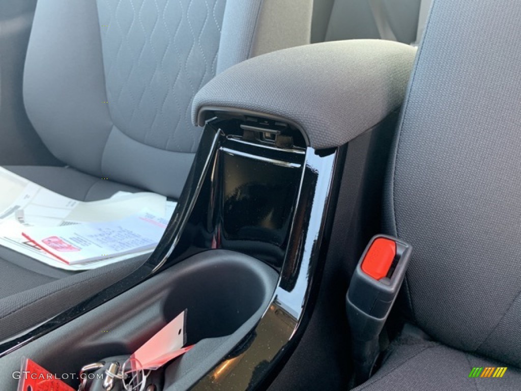 2021 Corolla LE - Super White / Black photo #15