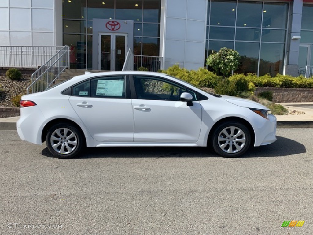 2021 Corolla LE - Super White / Black photo #27