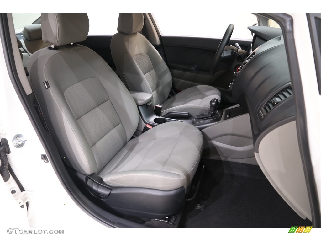 Gray Two-Tone Interior 2016 Kia Forte LX Sedan Photo #139869733