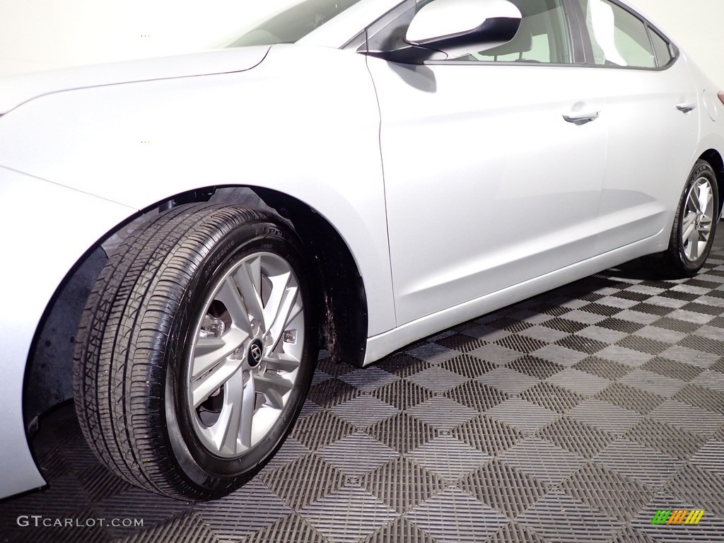2019 Elantra Value Edition - Symphony Silver / Gray photo #8