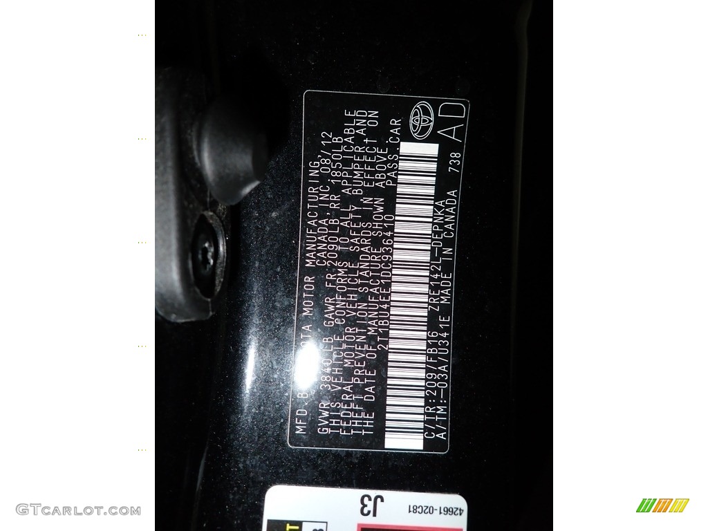 2013 Corolla LE - Black Currant Metallic / Ash photo #32
