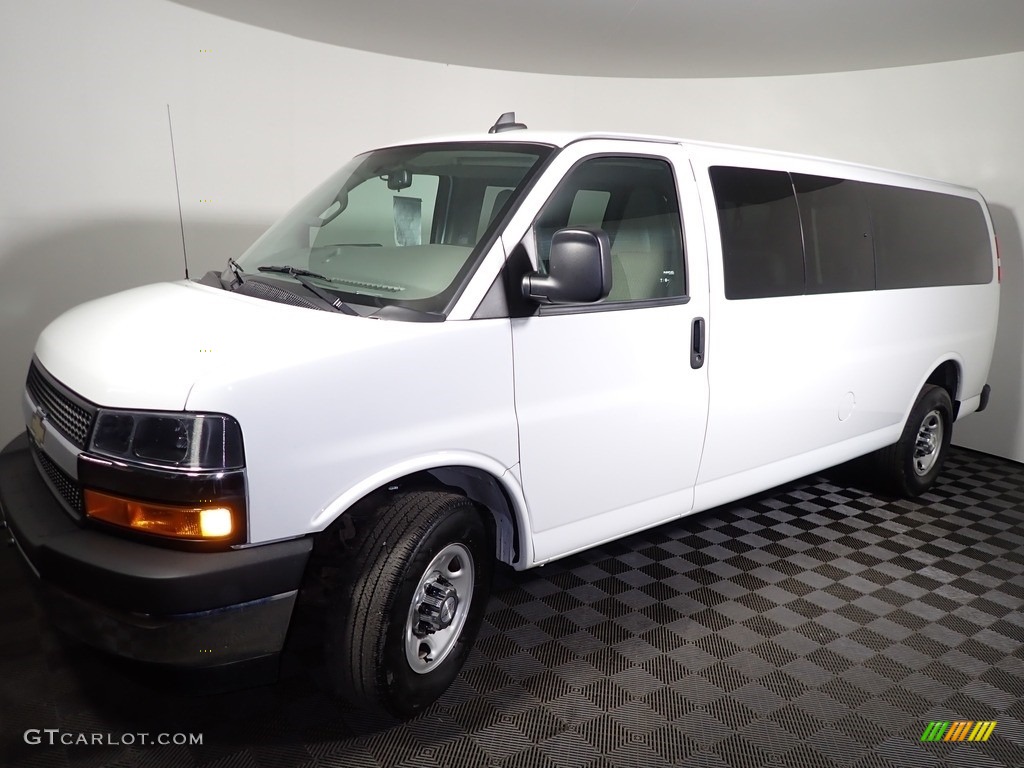 Summit White 2018 Chevrolet Express 3500 Passenger LT Exterior Photo #139884039