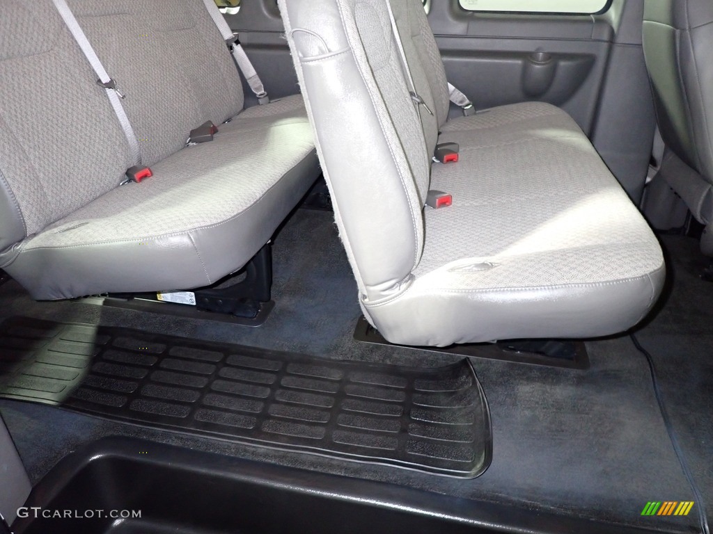 2018 Chevrolet Express 3500 Passenger LT Rear Seat Photos
