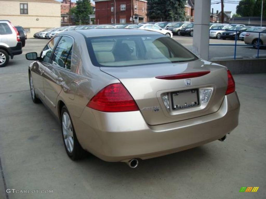 2006 Accord LX V6 Sedan - Desert Mist Metallic / Ivory photo #2