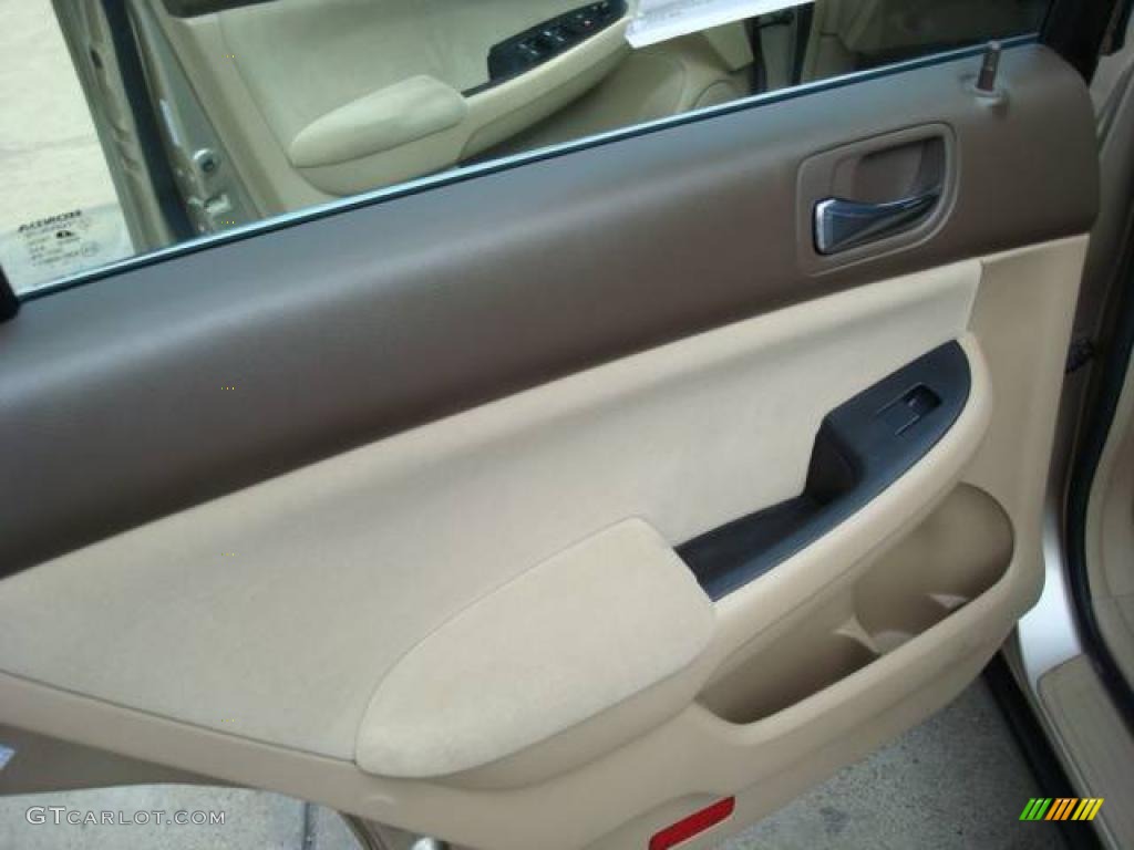 2006 Accord LX V6 Sedan - Desert Mist Metallic / Ivory photo #13
