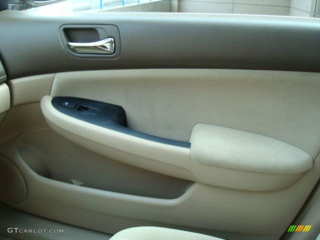 2006 Accord LX V6 Sedan - Desert Mist Metallic / Ivory photo #17