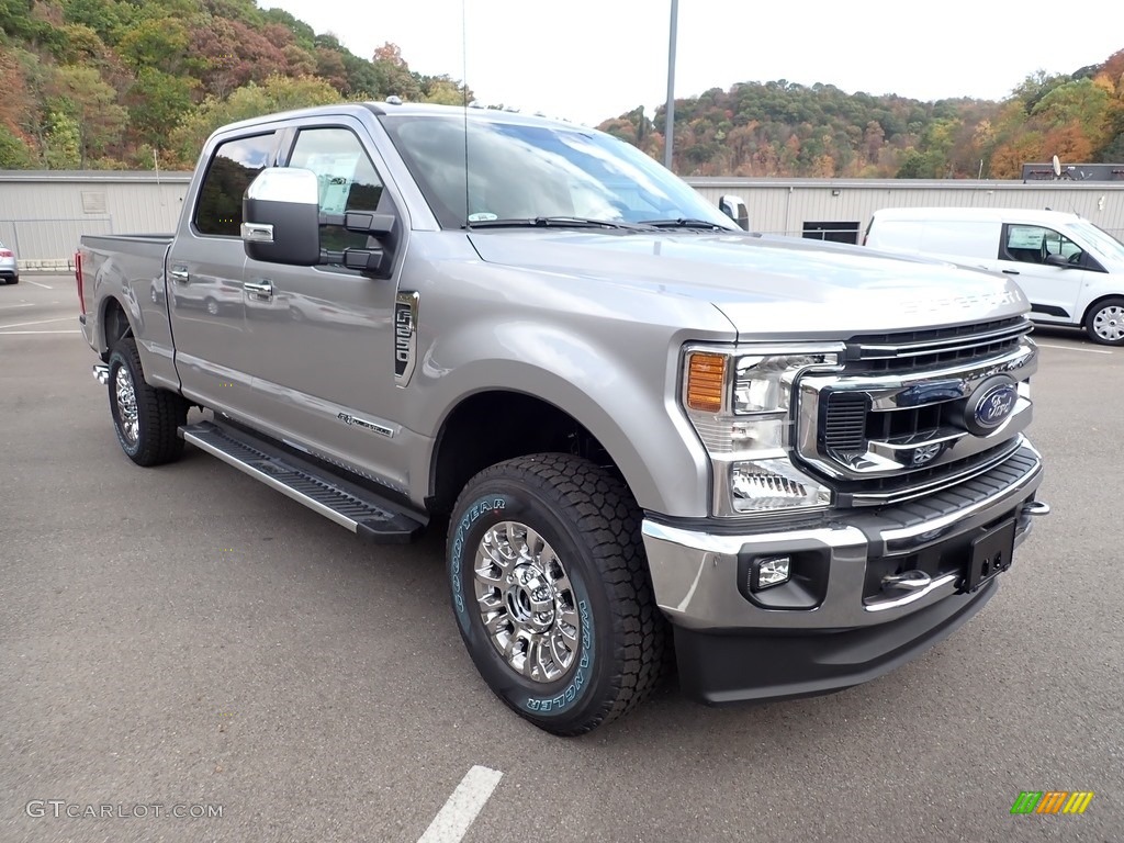 Iconic Silver 2020 Ford F250 Super Duty XLT Crew Cab 4x4 Exterior Photo #139888392