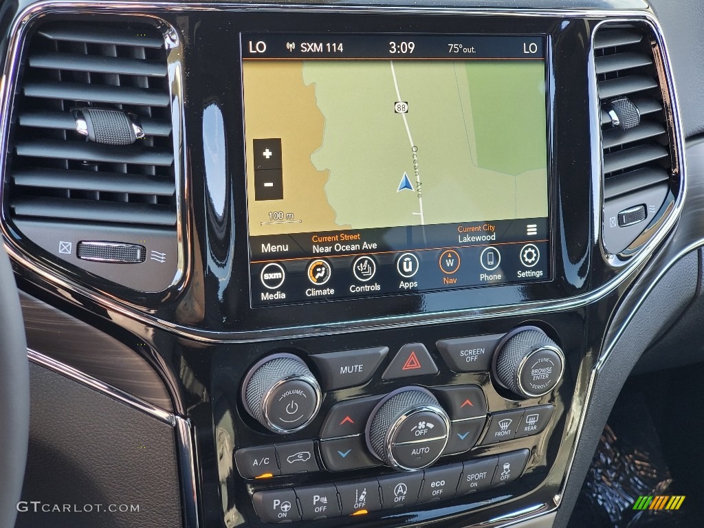 2021 Jeep Grand Cherokee Limited 4x4 Controls Photo #139889400