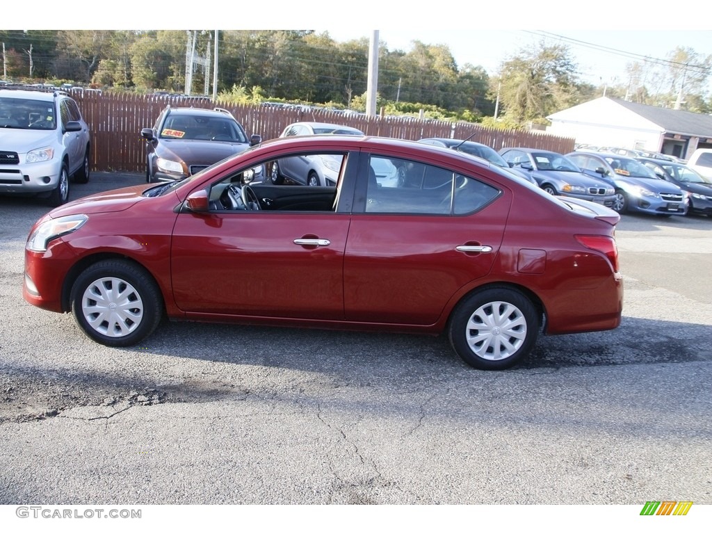 2019 Versa SV - Cayenne Red Metallic / Charcoal photo #8