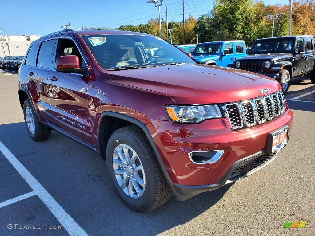 Velvet Red Pearl Jeep Grand Cherokee