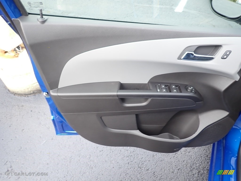 2020 Chevrolet Sonic LT Sedan Jet Black/Dark Titanium Door Panel Photo #139892155