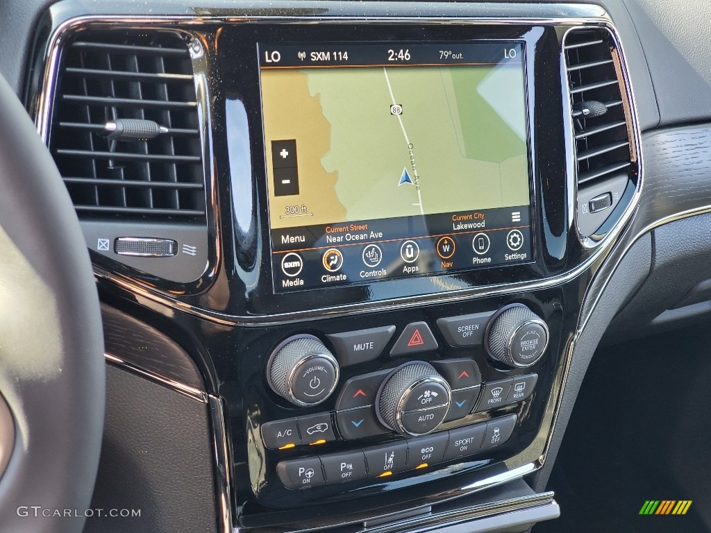 2021 Jeep Grand Cherokee High Altitude 4x4 Controls Photo #139892226