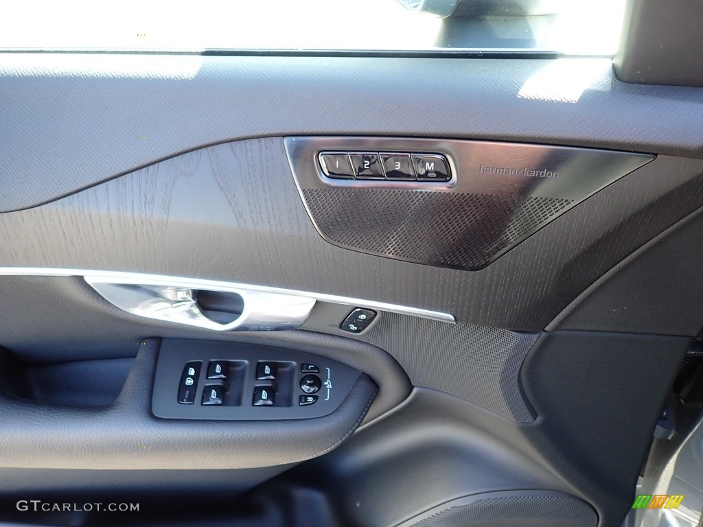 2020 XC90 T6 AWD Momentum - Pebble Gray Metallic / Charcoal photo #16