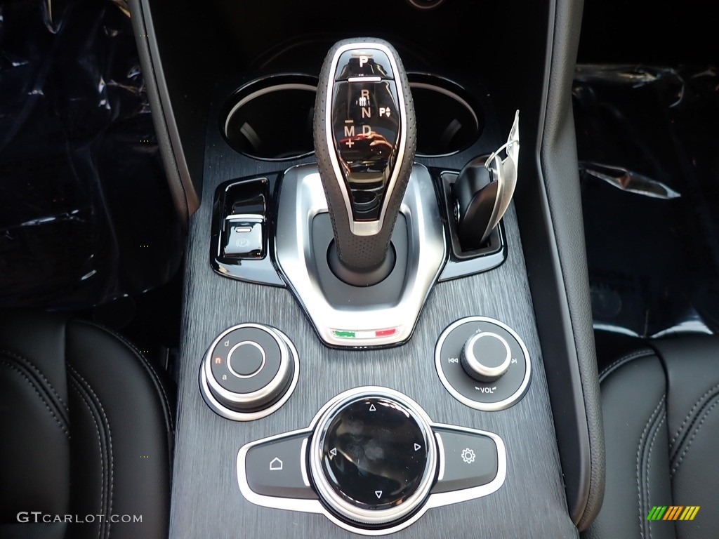 2020 Alfa Romeo Giulia Sport AWD Transmission Photos