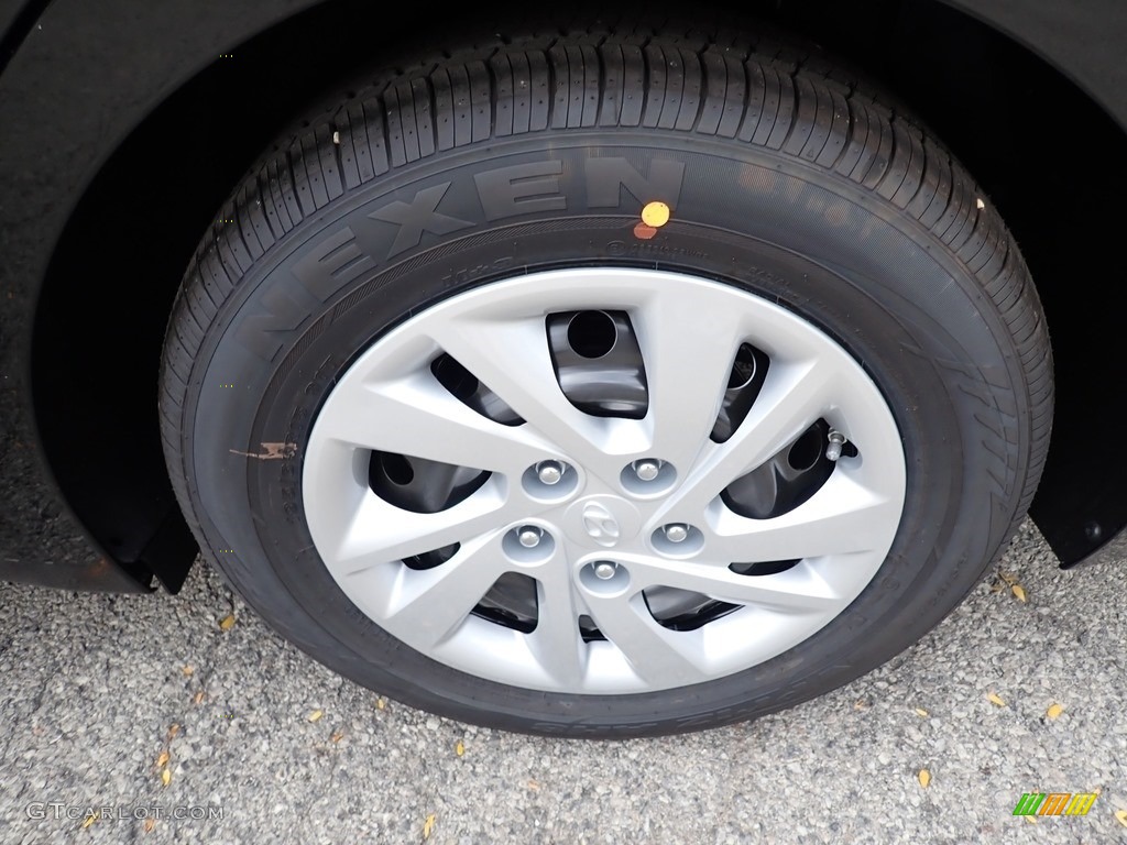 2020 Hyundai Elantra SE Wheel Photo #139895046
