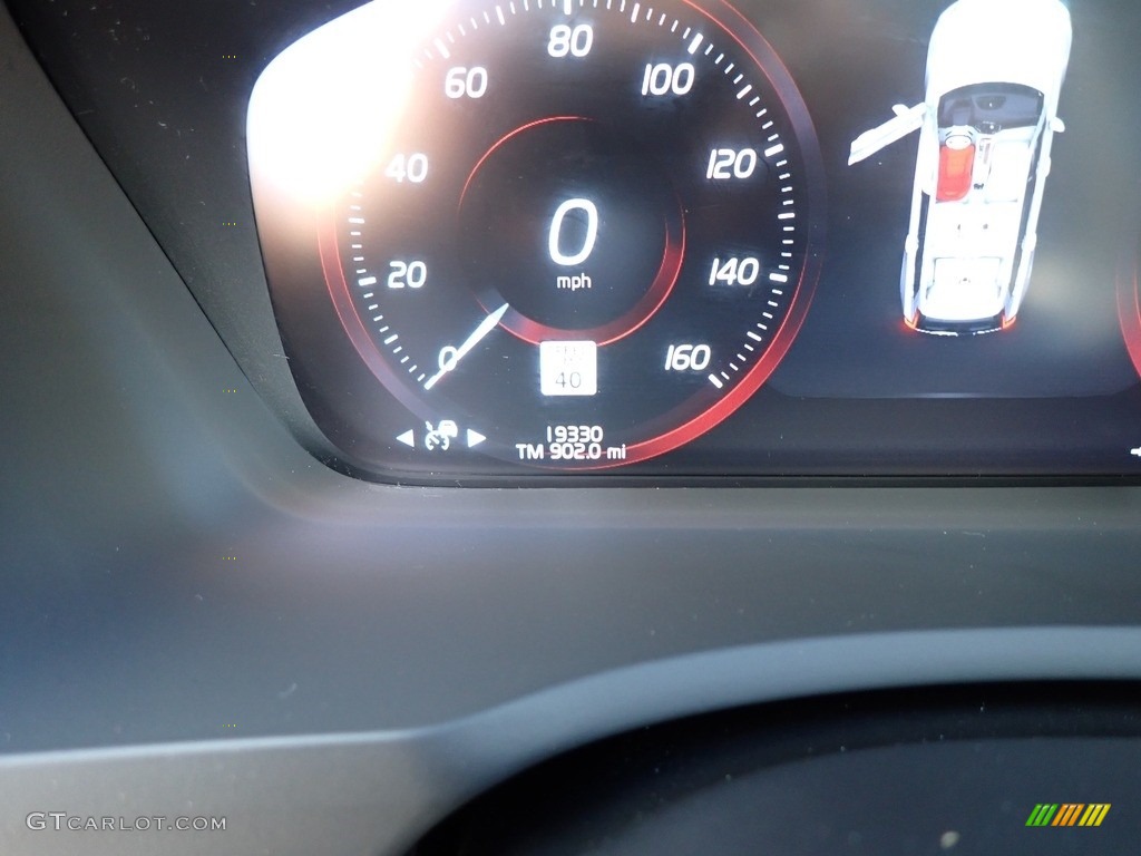 2020 XC90 T6 AWD Momentum - Pebble Gray Metallic / Charcoal photo #25