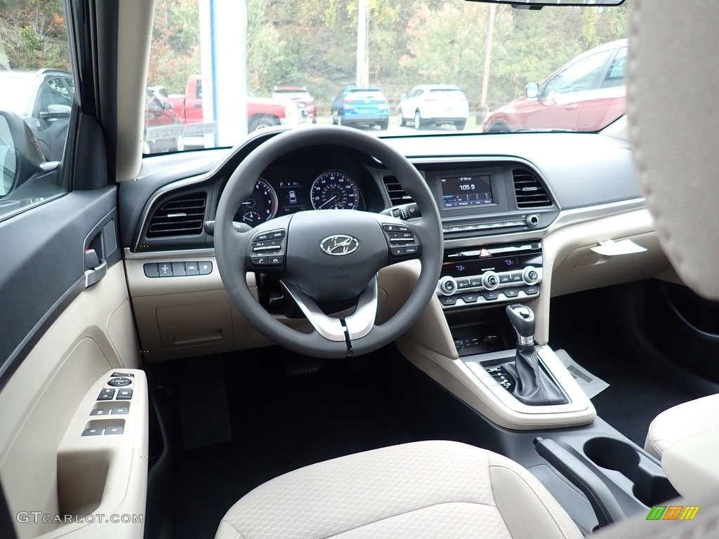 Beige Interior 2020 Hyundai Elantra SE Photo #139895093