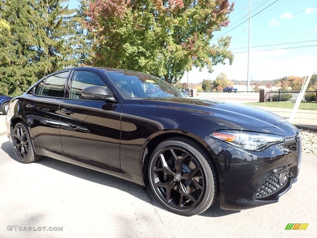 2020 Alfa Romeo Giulia TI Sport AWD Exterior Photos