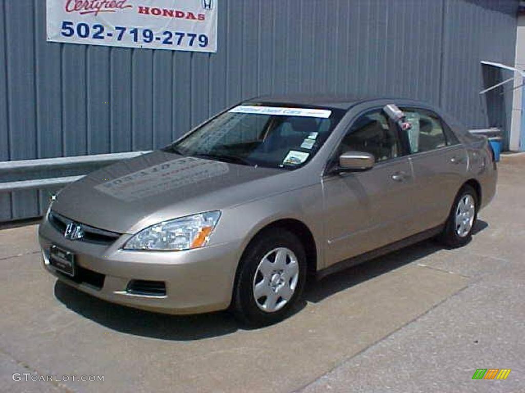 2006 Accord LX Sedan - Desert Mist Metallic / Ivory photo #2
