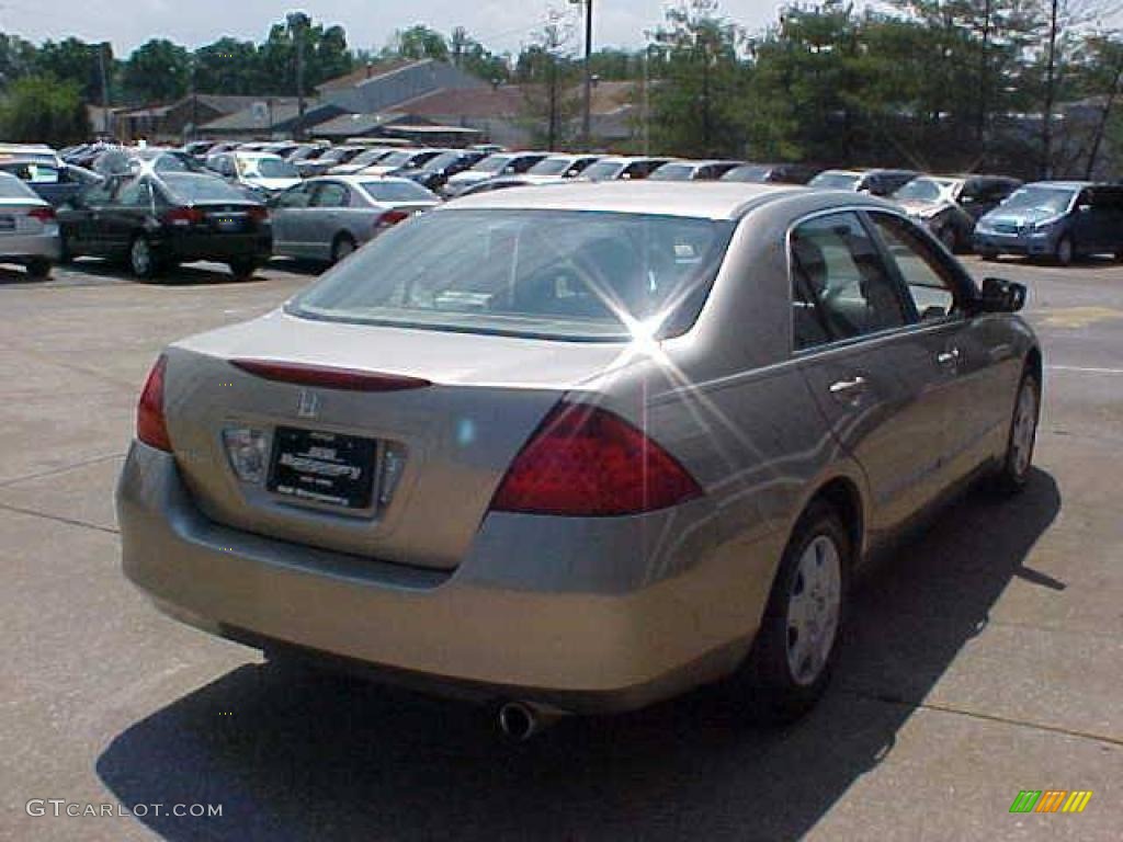 2006 Accord LX Sedan - Desert Mist Metallic / Ivory photo #9
