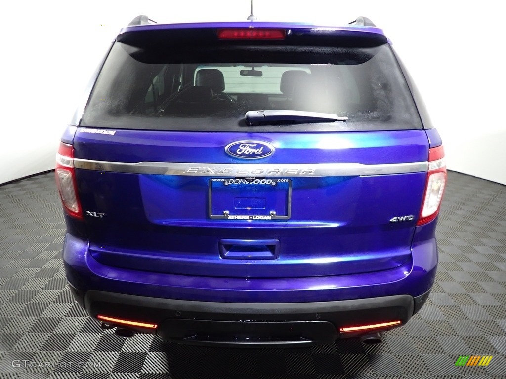 2013 Explorer XLT 4WD - Deep Impact Blue Metallic / Charcoal Black photo #11