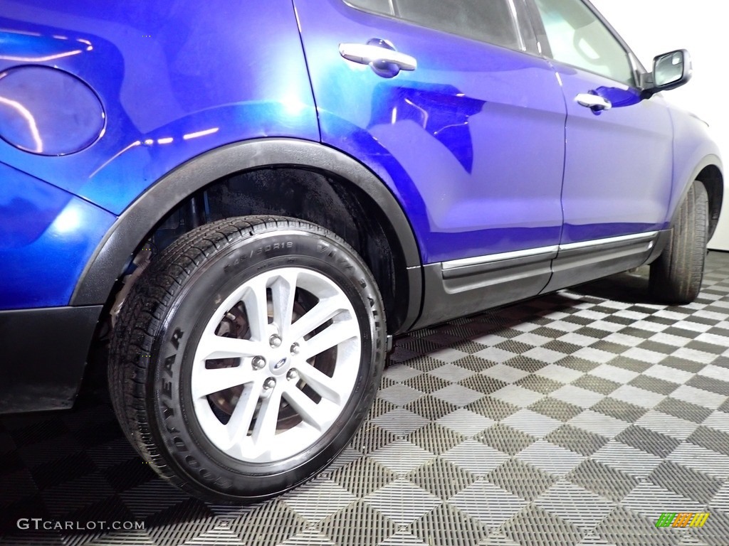 2013 Explorer XLT 4WD - Deep Impact Blue Metallic / Charcoal Black photo #16