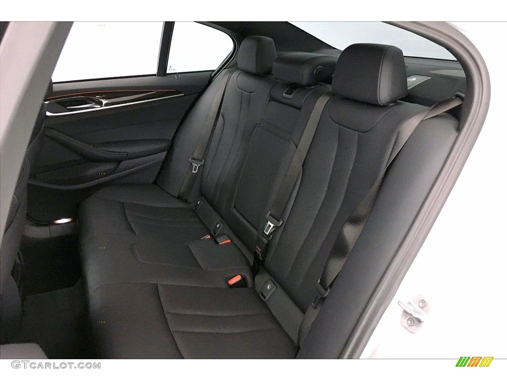 2018 5 Series 530e iPerfomance Sedan - Glacier Silver Metallic / Black photo #30