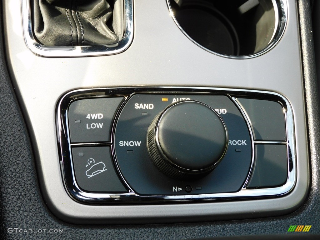 2021 Jeep Grand Cherokee Limited 4x4 Controls Photo #139904987