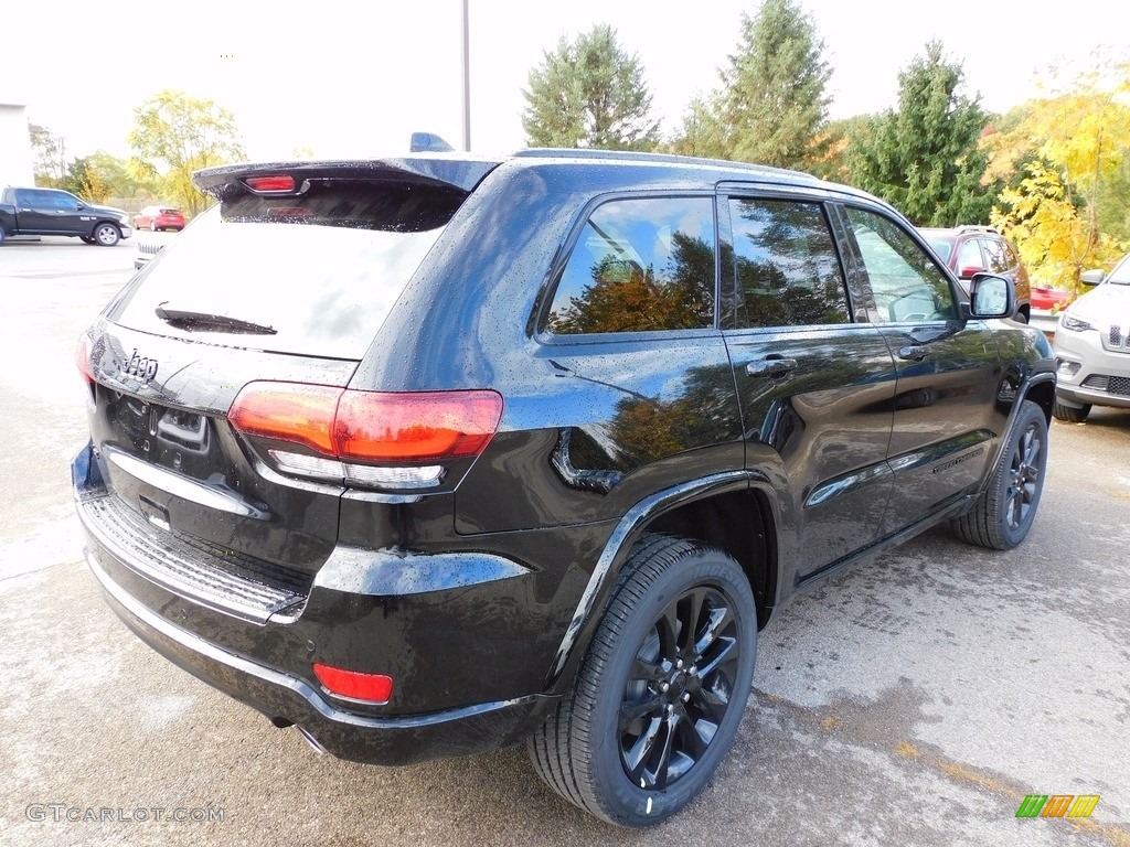 2021 Grand Cherokee Laredo 4x4 - Diamond Black Crystal Pearl / Black photo #5