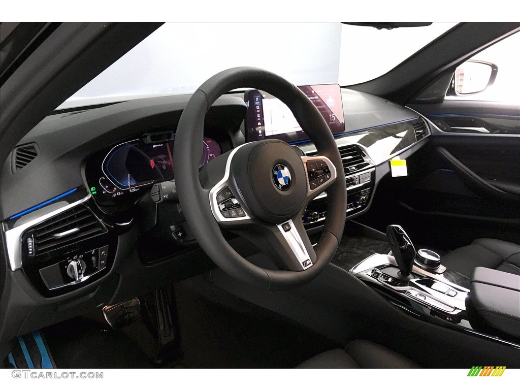 2021 5 Series 530e Sedan - Black Sapphire Metallic / Black photo #7